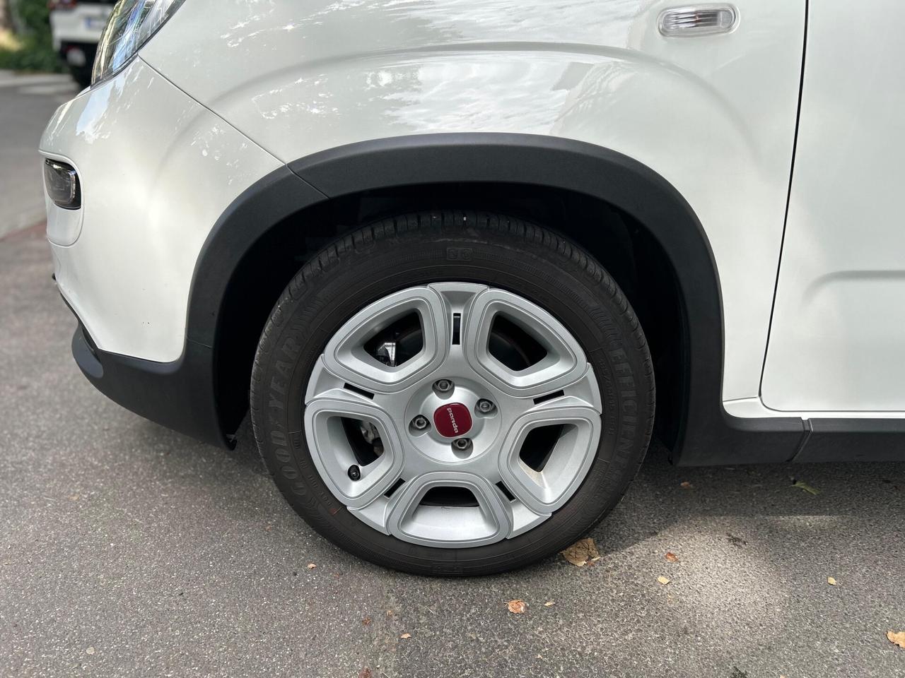 Fiat Panda 1.0 FireFly HYBRID CityLife 70cv SOLO 9.000KM!!!