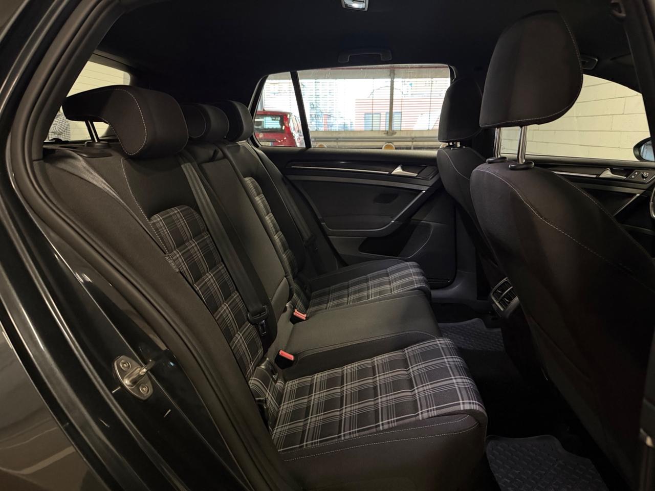 Volkswagen Golf GTD 2.0 TDI DSG 5p. BlueMotion Technology