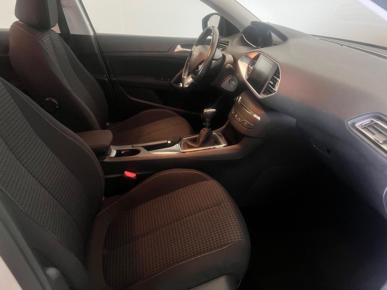 Peugeot 308 1.2 PureTech Turbo 110 S&S Active