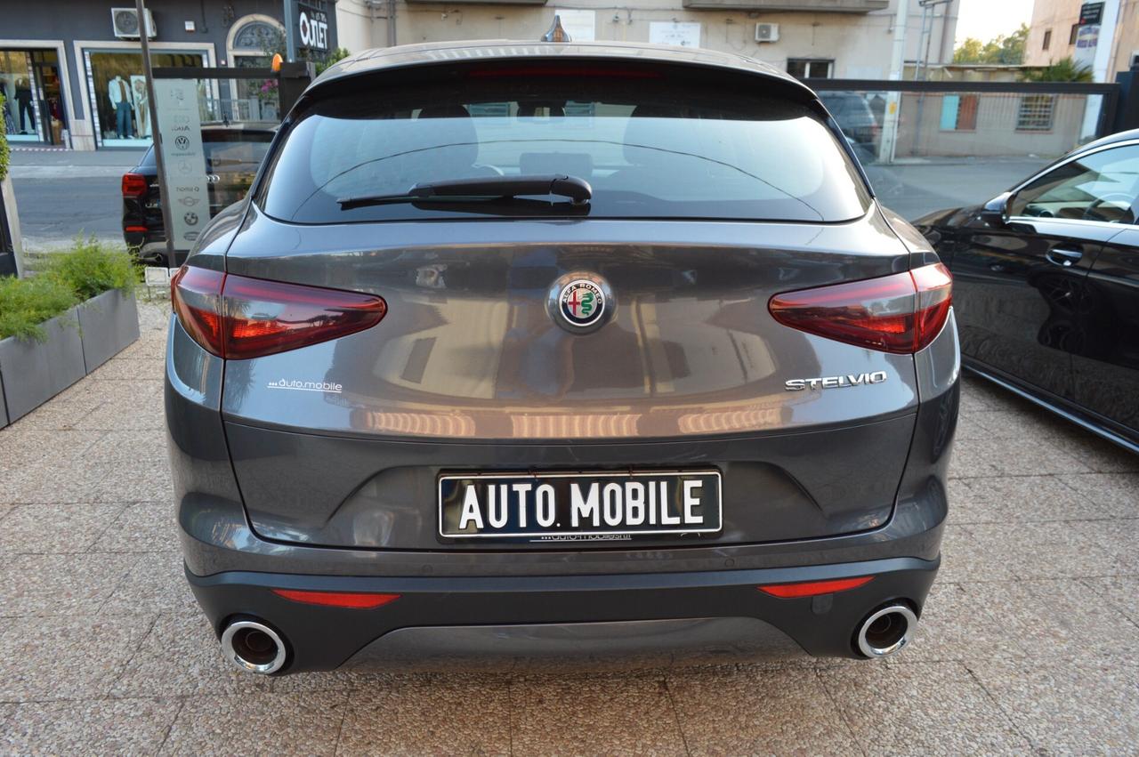 Alfa Romeo Stelvio 2.2 Turbodiesel 150 CV AT8 RWD Super