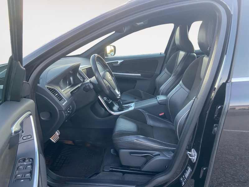 VOLVO XC60 2.0 d3 R-design 150cv geartronic