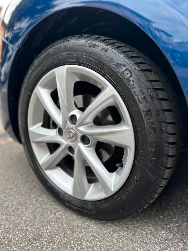 Opel Corsa 1.2 Edition NEOPATENTATI BI-COLOR