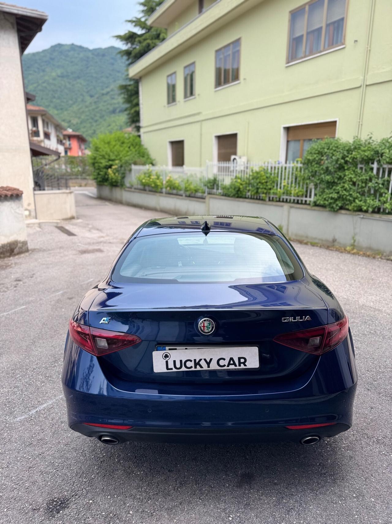 Alfa Romeo Giulia 2.2 Turbodiesel 180 CV Business Sport