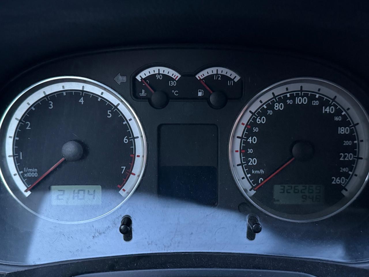 Volkswagen Golf 1.6 16V cat 5 porte Highline