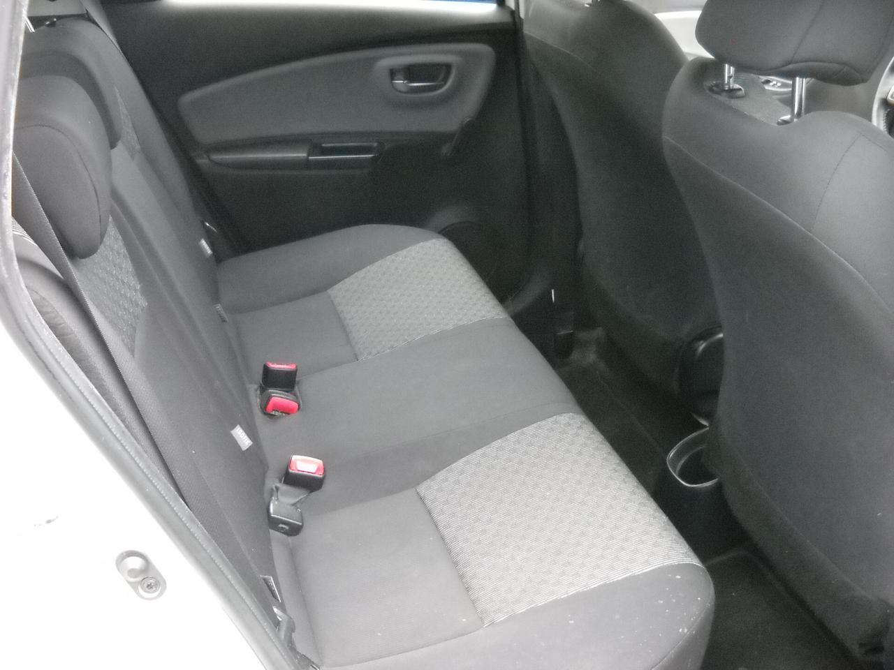 Toyota Yaris 1.0 5 porte