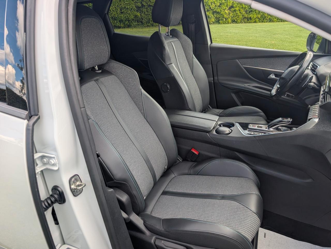 Peugeot 3008 BlueHDi 130 S&S EAT8 Allure