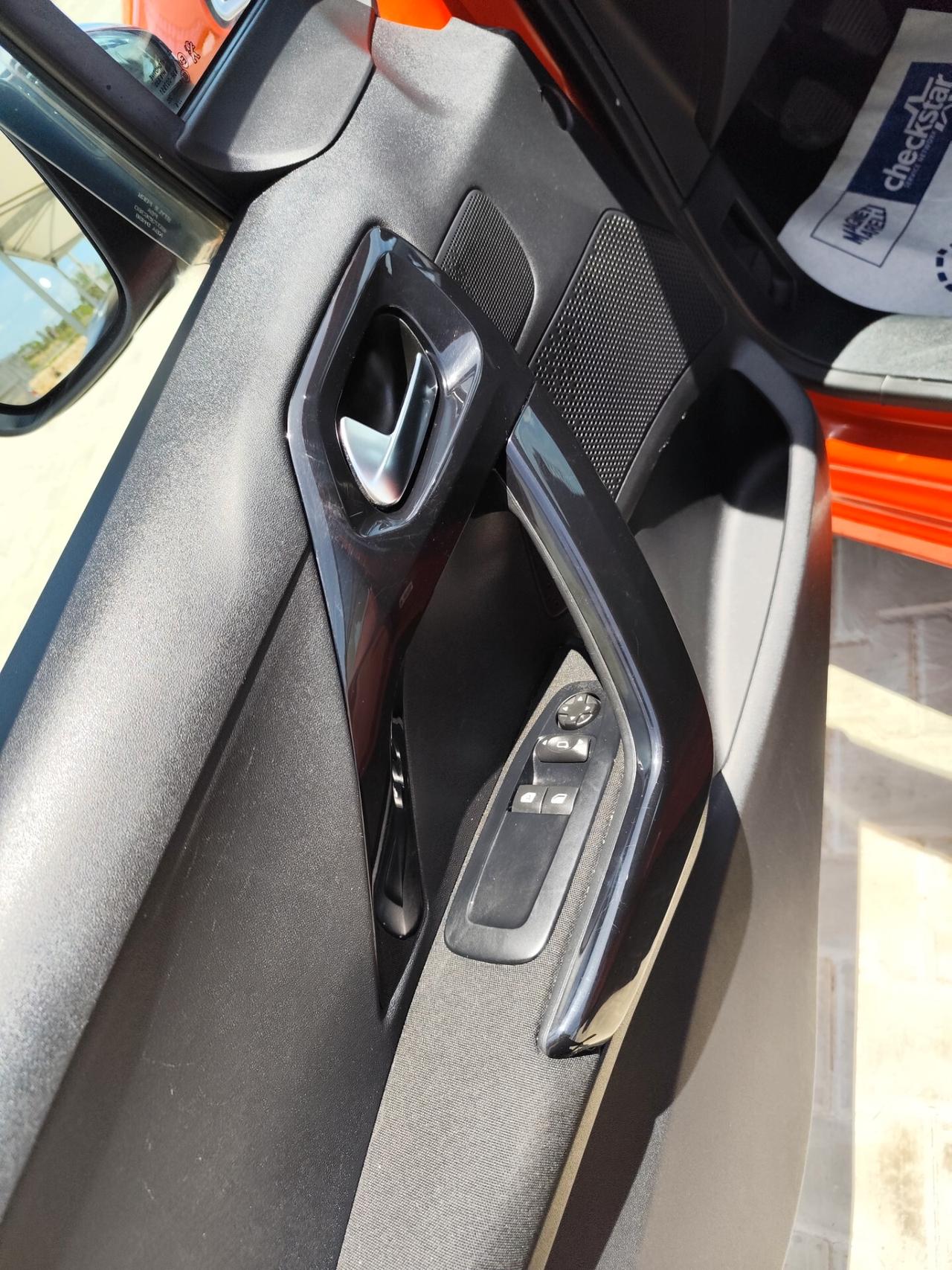 Peugeot 208 BlueHDi 75 5 porte Allure