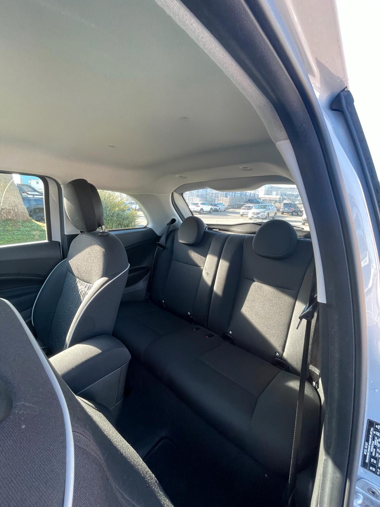 Fiat 500 500e Berlina 42 kWh La Prima