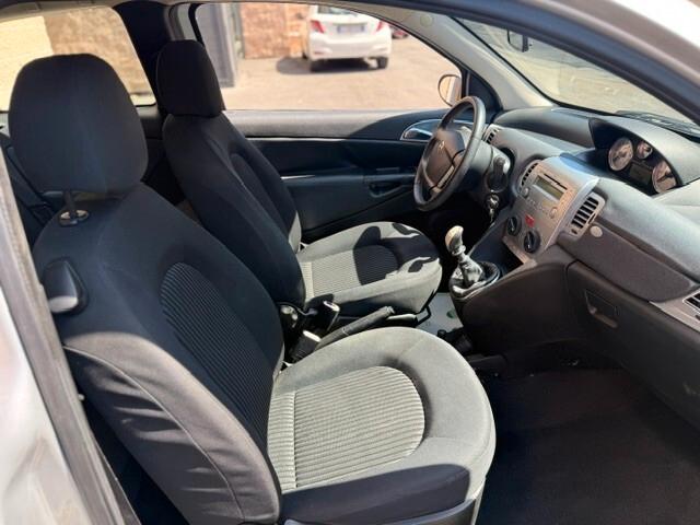 Lancia Ypsilon 1.4 Argento Ecochic GPL