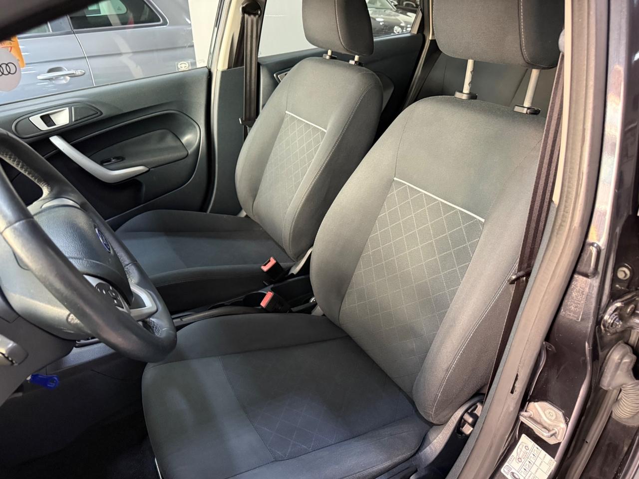 Ford Fiesta 1.2 82 CV (GPL) 5 porte Titanium 2012
