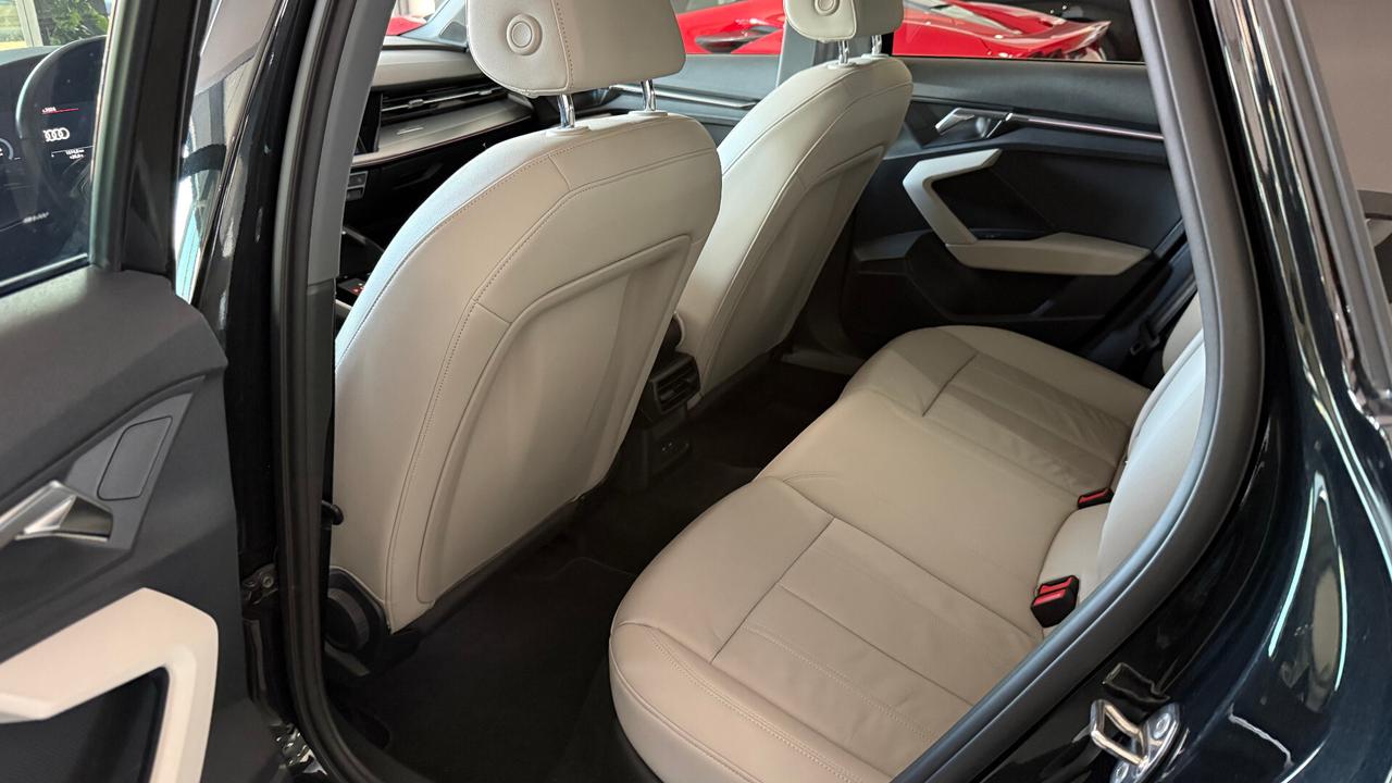 AUDI A3 SPORTBACK S LINE TETTO APRIBILE