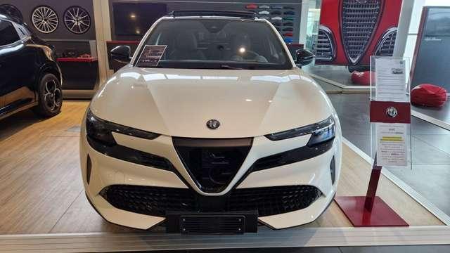 Alfa Romeo Junior 156 CV BEV Speciale + TETTO APRIBILE