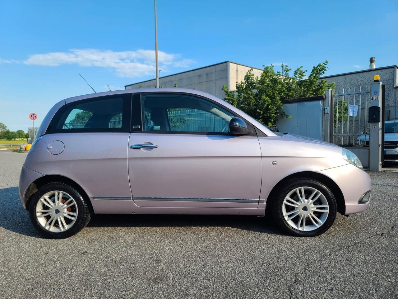 Lancia Ypsilon 1.4 Unyca Ecochic GPL X NEOPATENTATI