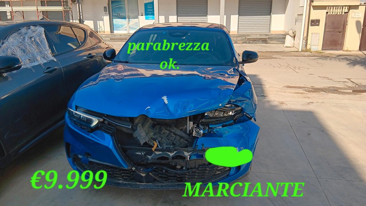 Alfa Romeo Tonale Sprint incidentata sinistrata mondialcars 12.023