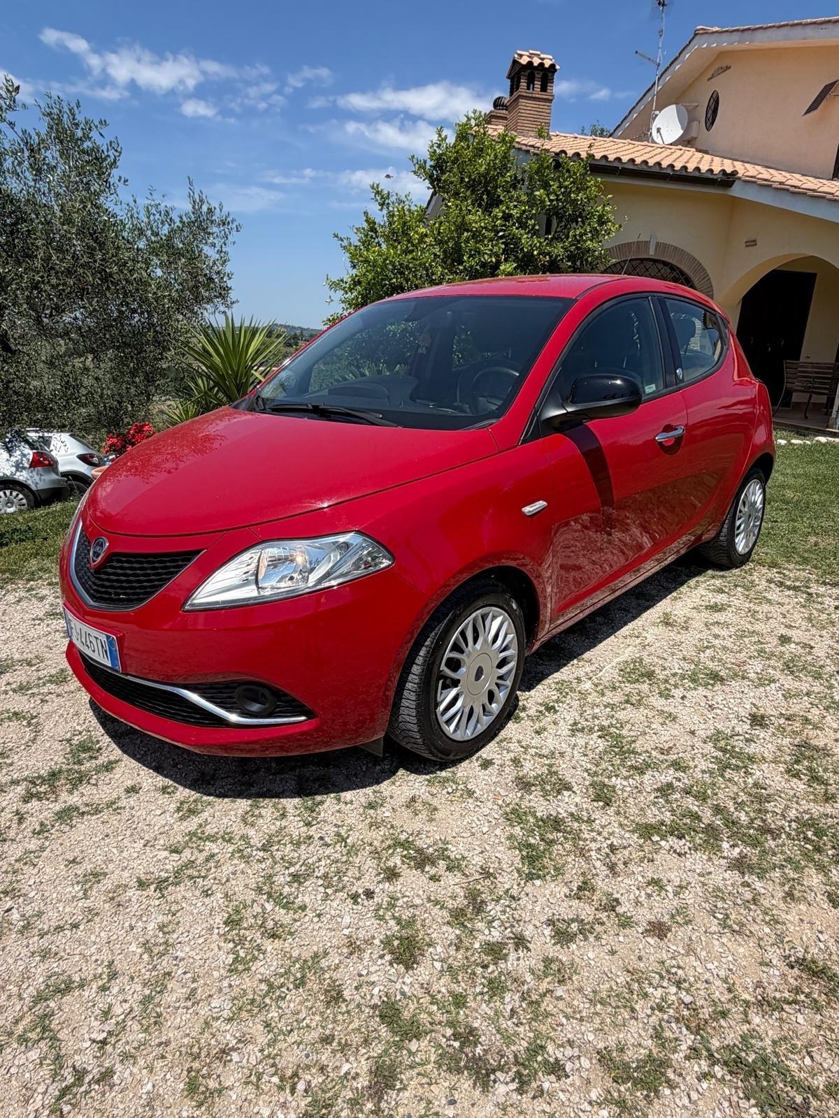 Lancia Ypsilon 1.2 69 CV 5 porte GPL Ecochic Unyca