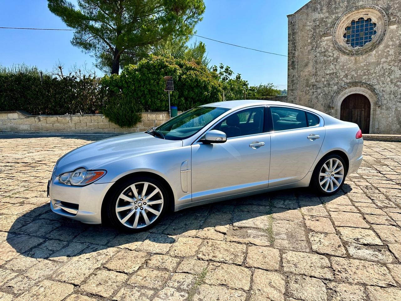 Jaguar XF 2.7D V6 Premium Luxury