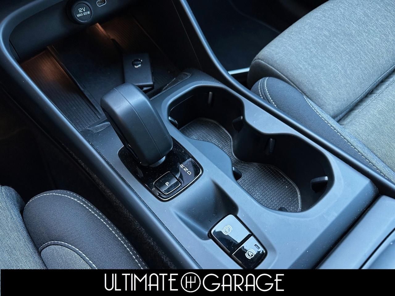 Volvo XC40 B3 automatico Core *Garanzia 5 Anni