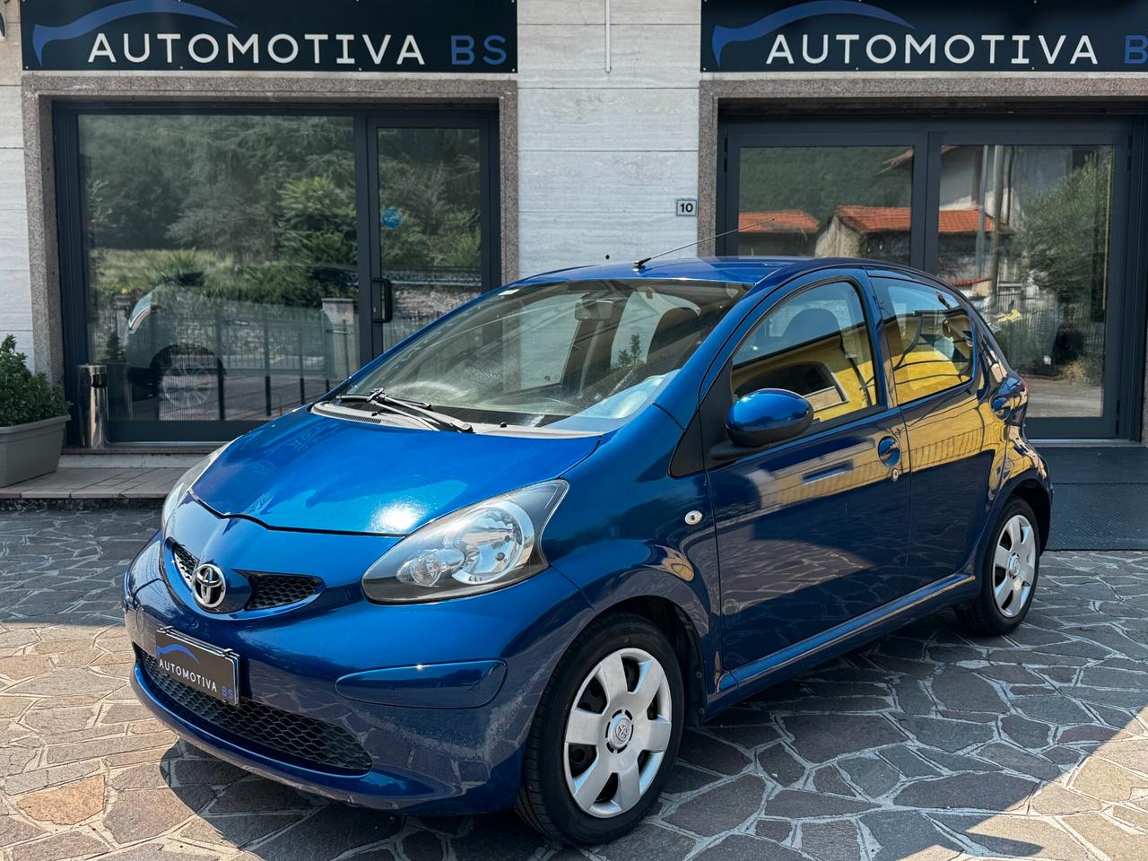 Toyota Aygo 1.0 12V VVT-i 5 porte Blue