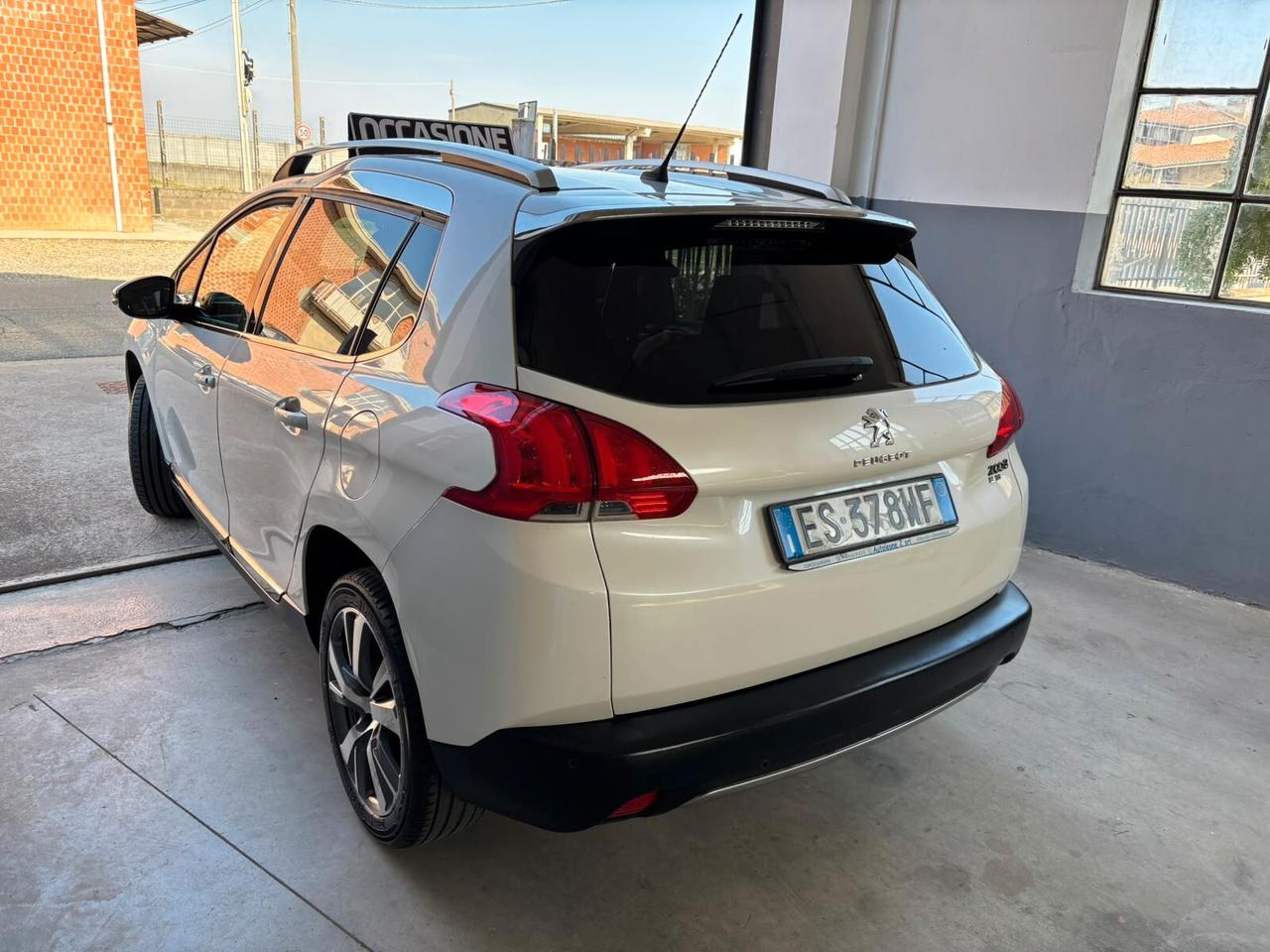Peugeot 2008 1.6 e-HDi 92 CV