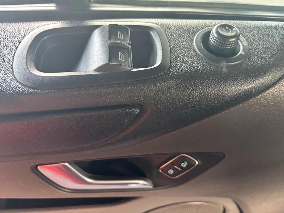 Ford Transit Custom 280 TDCI MHEV 97.000KM 130 CV