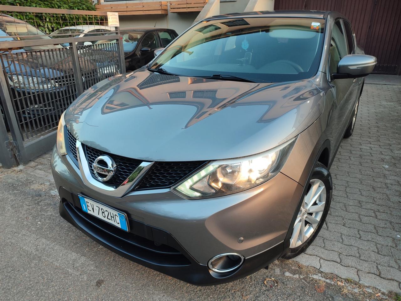 NISSAN QASHQAI DEL 2014 1.5DIESEL STUPENDA ECONOMICA