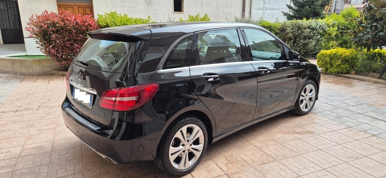 Mercedes-benz B 180 d Sport 1.5 110 cv Neopatentati