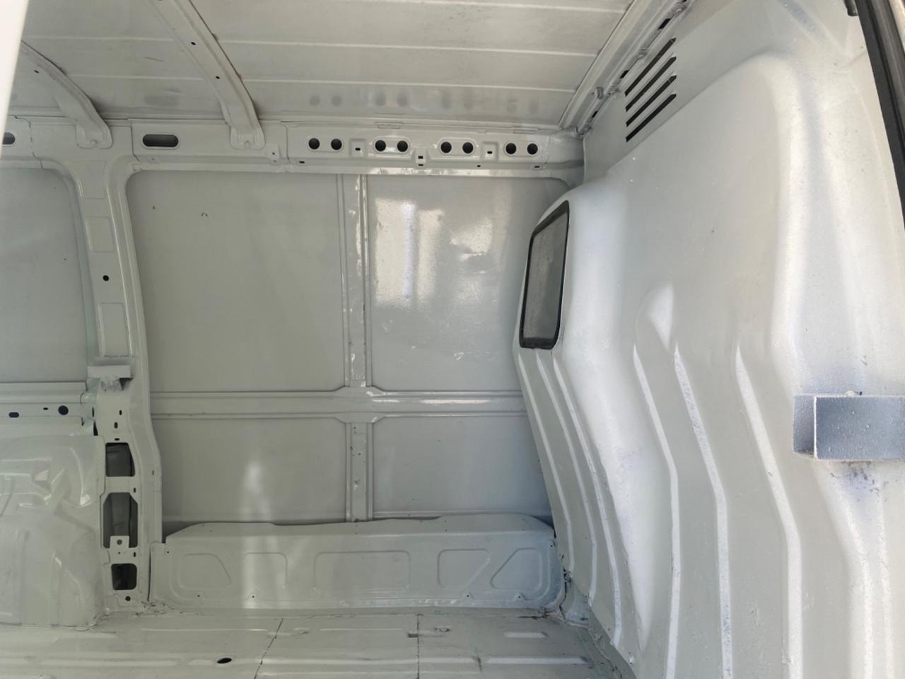Fiat Scudo 2.0JTD110cv MAXI PASSO LUNGO KM0 2007