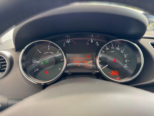 PEUGEOT 3008 2.0 HDi 163CV aut. Allure