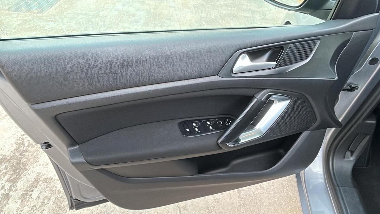 Peugeot 308 BlueHDi 120 S&S SW Business