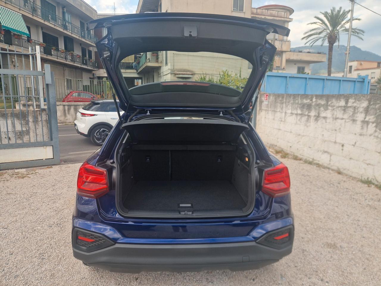 Audi Q2 30 TDI S tronic Business Advanced