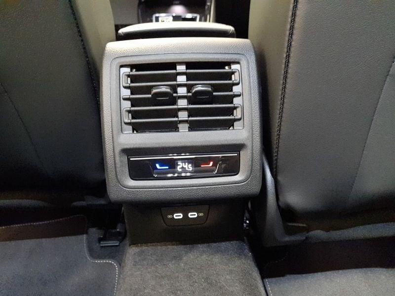 Volkswagen Golf 1.5 TSI eHybrid Style DSG