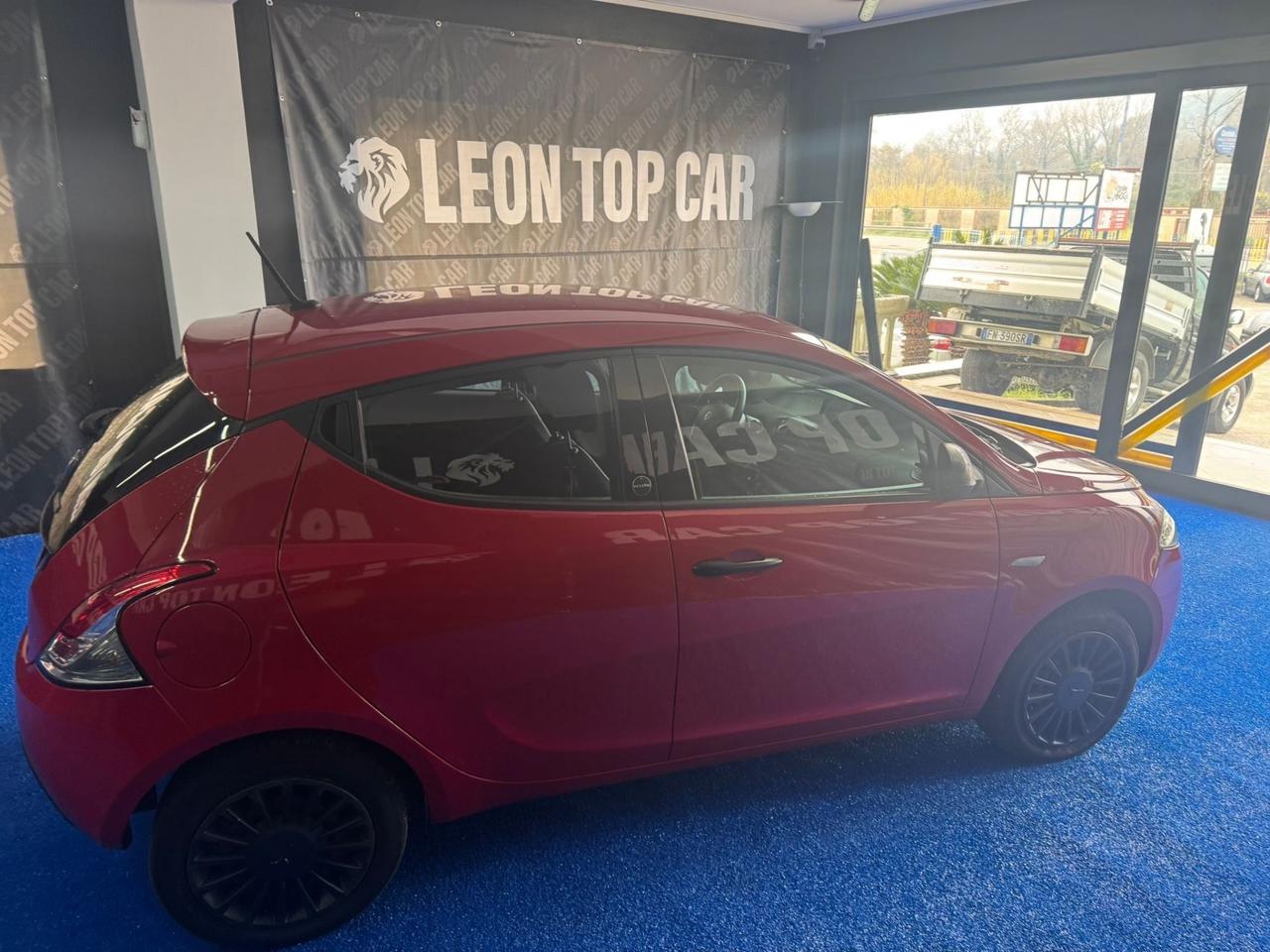 Lancia Ypsilon 1.0 FireFly 5 porte S&S Hybrid Ecochic A. Ferretti