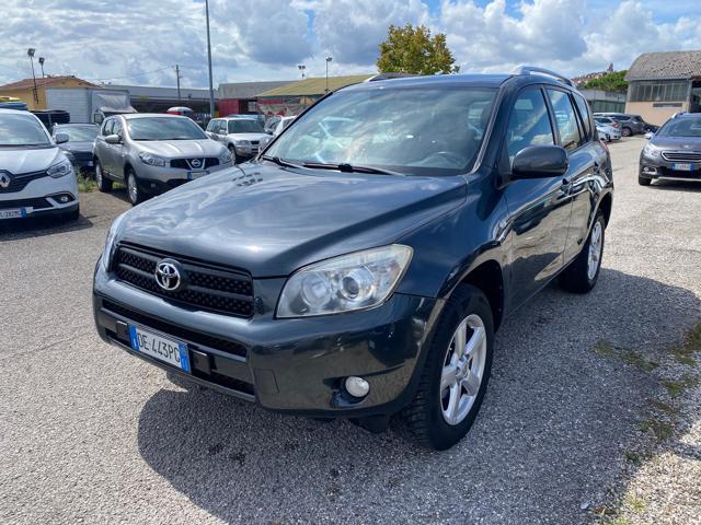 TOYOTA RAV 4 2.2 D-4D 136 CV DPF Sol