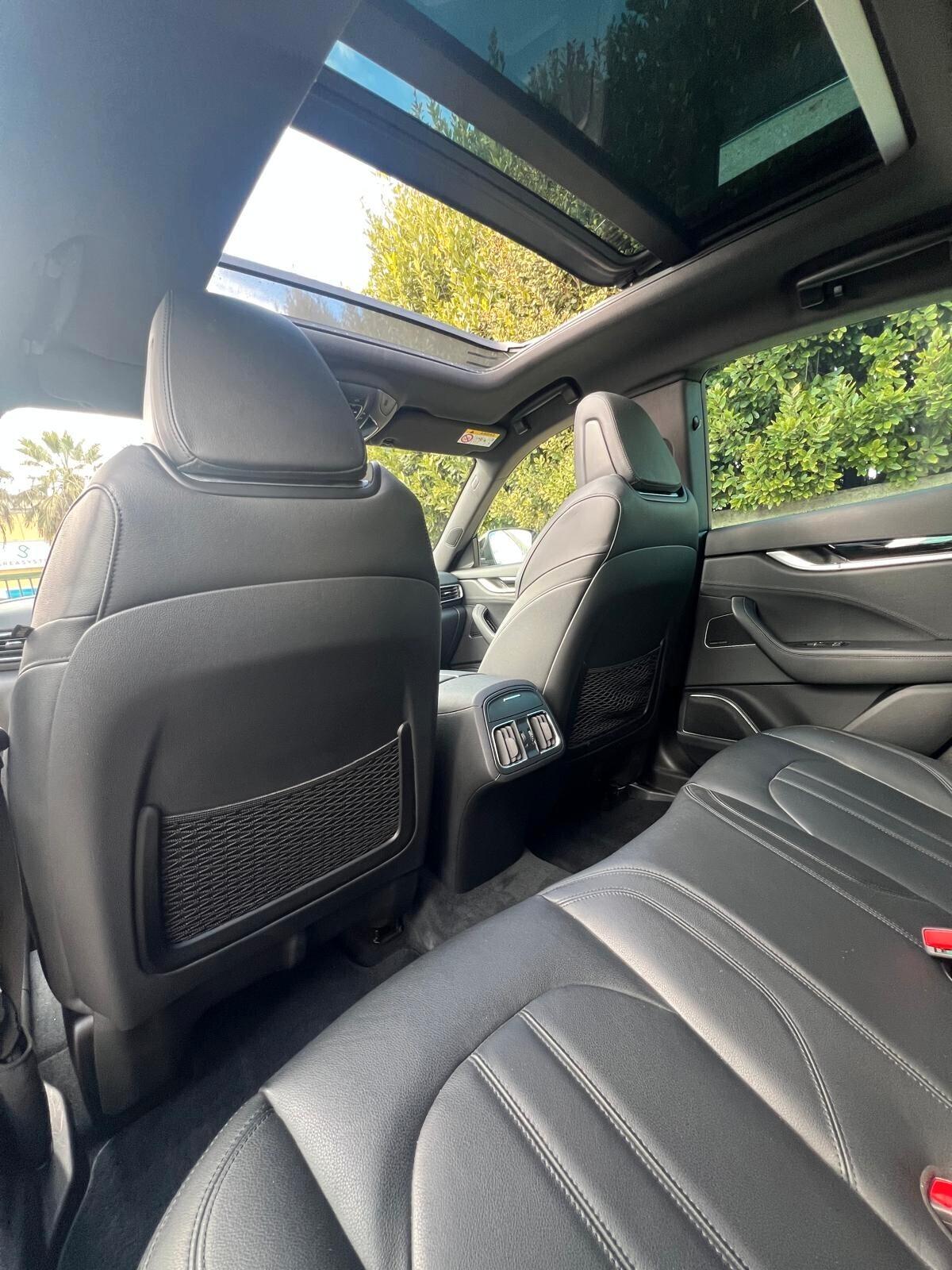 Maserati Levante LevanteTDI*PANO*360°*TaPanorama !!Finanzio Fini a 180 Mesi Ant 0 rata 200 mese!!