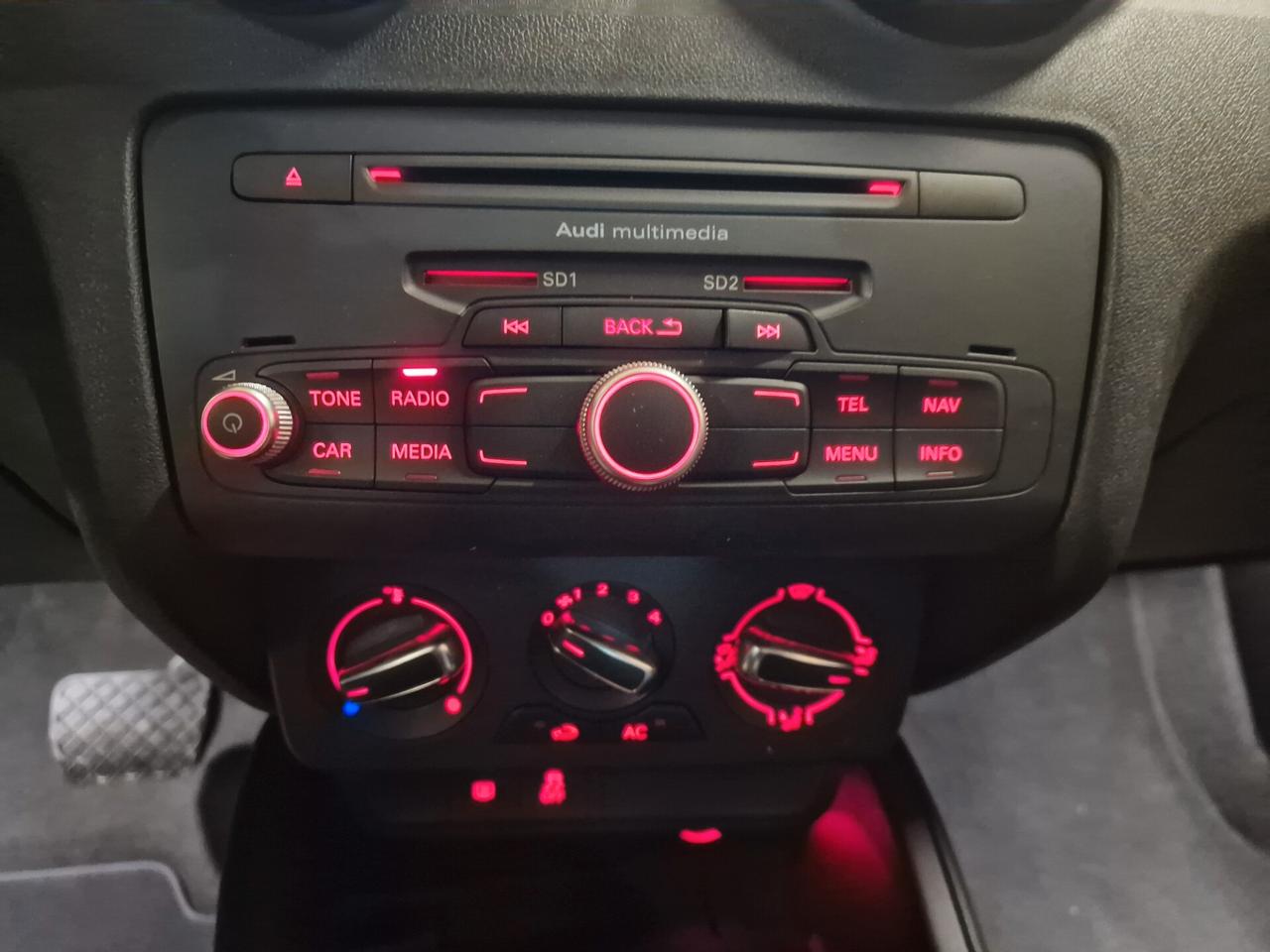 Audi A1 1.4 TFSI S tronic Ambition sline ok neopatentatiAudi A1 1.4 TFSI S tronic Ambition sline ok neopatentati