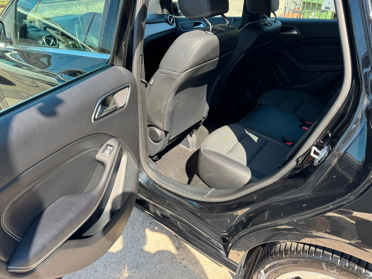 Mercedes-benz A 180 d Automatic Premium