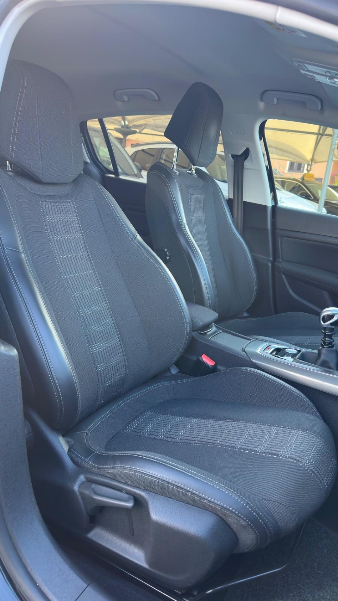 Peugeot 308 BlueHDi 130 S&S Allure
