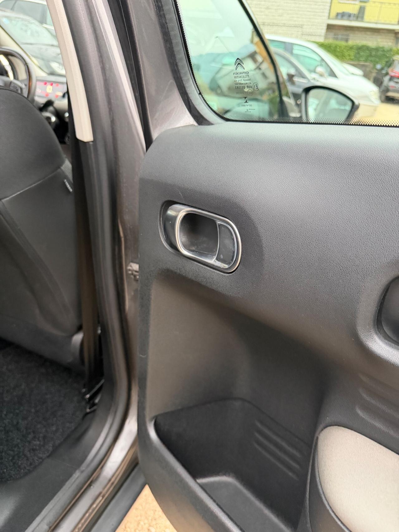 Citroen C4 CACTUS BLUEHDi 100 SHINE KMCERT