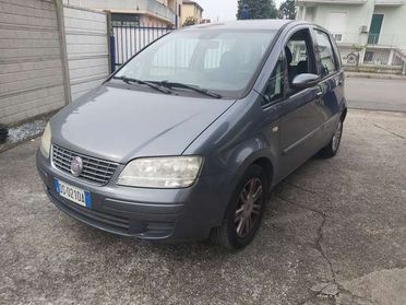 Fiat Idea 1.4 16v Dynamic 6m