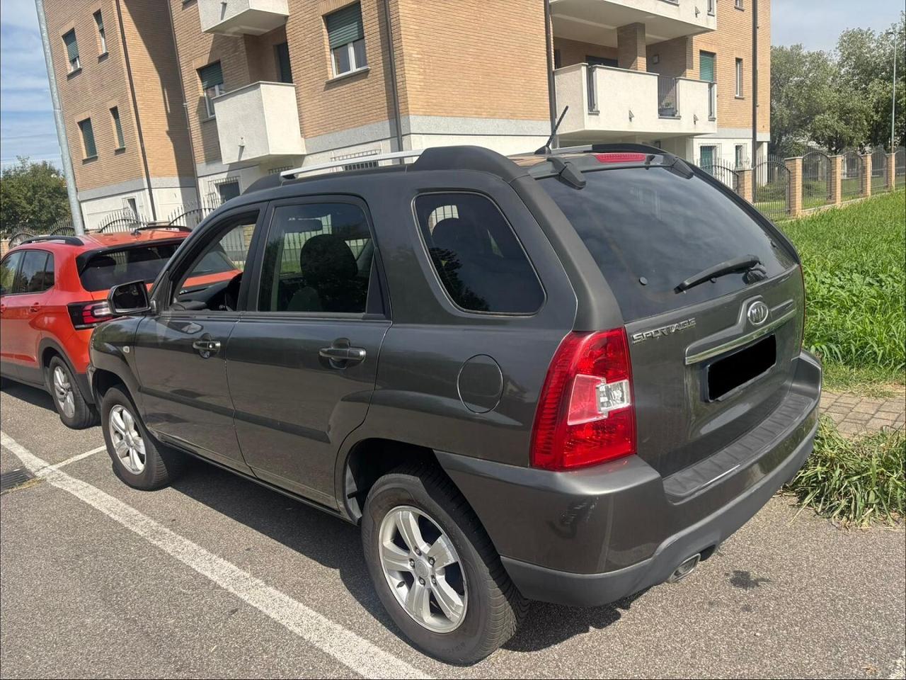 KIA SPORTAGE 2.0 BENZINA - GPL