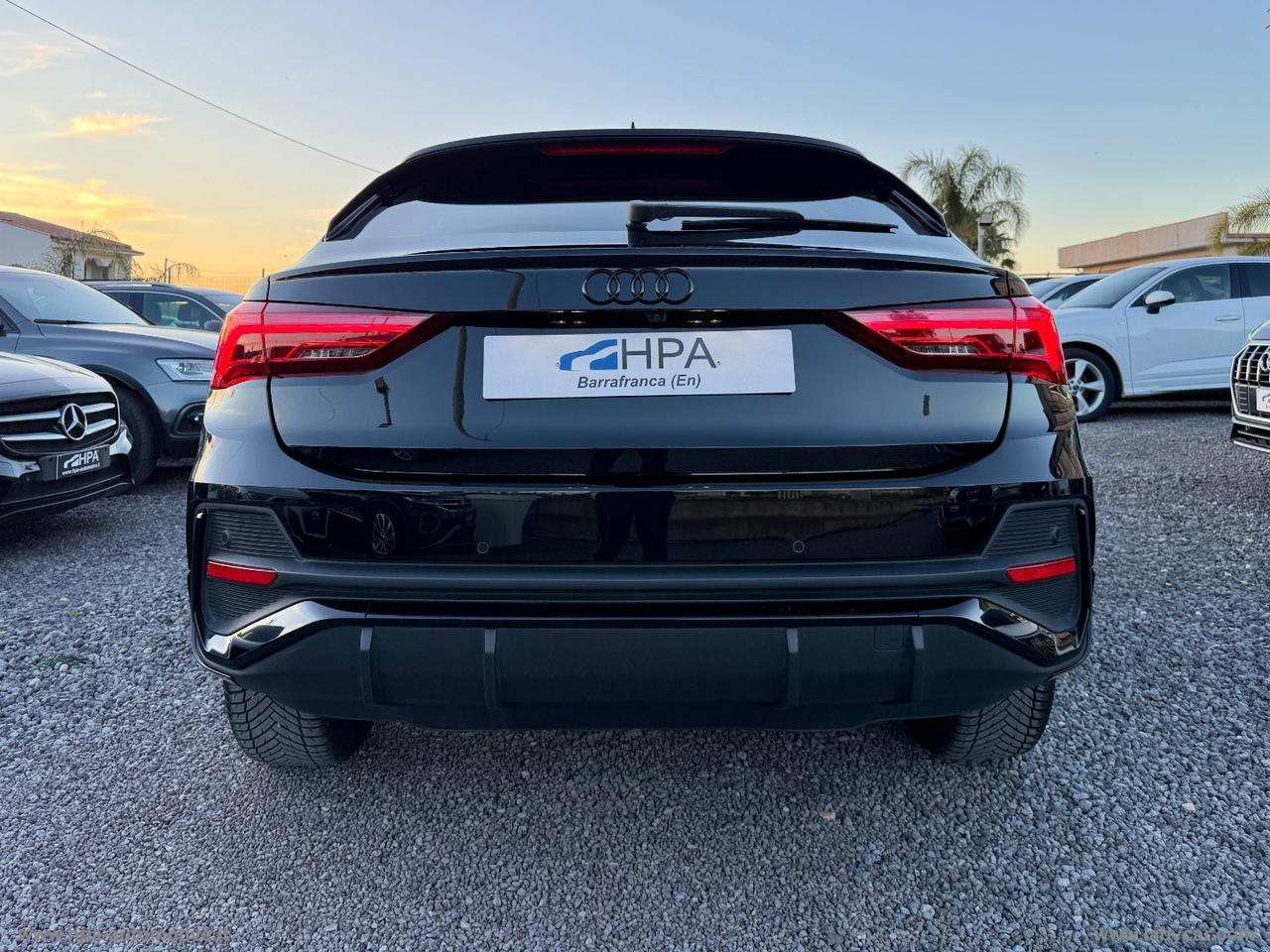 AUDI Q3 SPORTBACK 2.0TDI S-line NAVI FULL LED RETROCAMERA 360