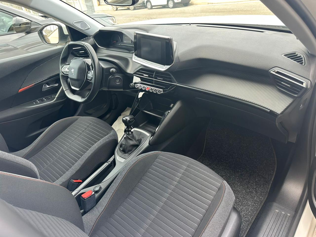 Peugeot 2008 PureTech 100 S&S Active