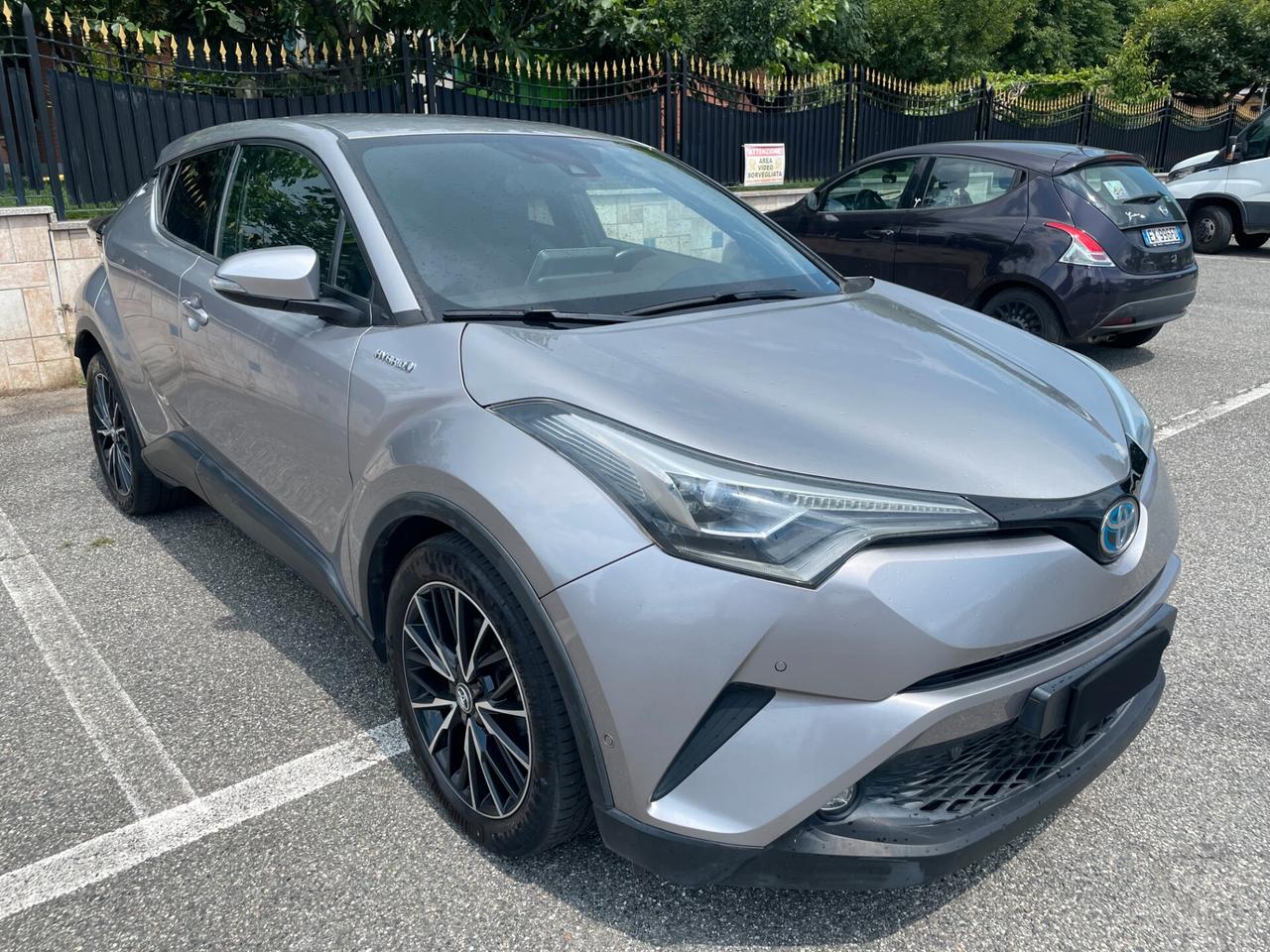 Toyota C-HR 1.8 Hybrid E-CVT Lounge