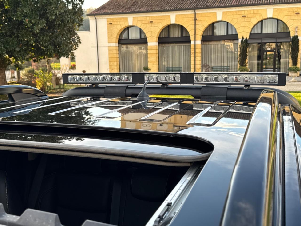 Nissan Navara 2.3 dCi 190 CV 7AT 4WD Double Cab N-Connecta