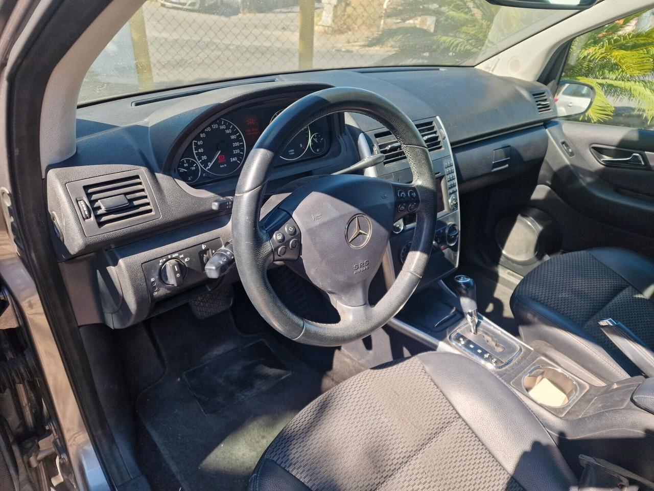 Mercedes-benz A 180 A 180 CDI Premium *EURO 5 AUTOMATICA*