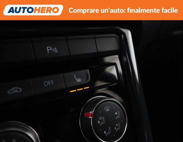 VOLKSWAGEN T-Roc 1.5 TSI ACT DSG Business BlueMotion Technology