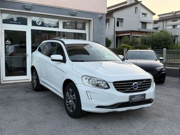 Volvo V60 D4 AWD Geartronic R-design Momentum