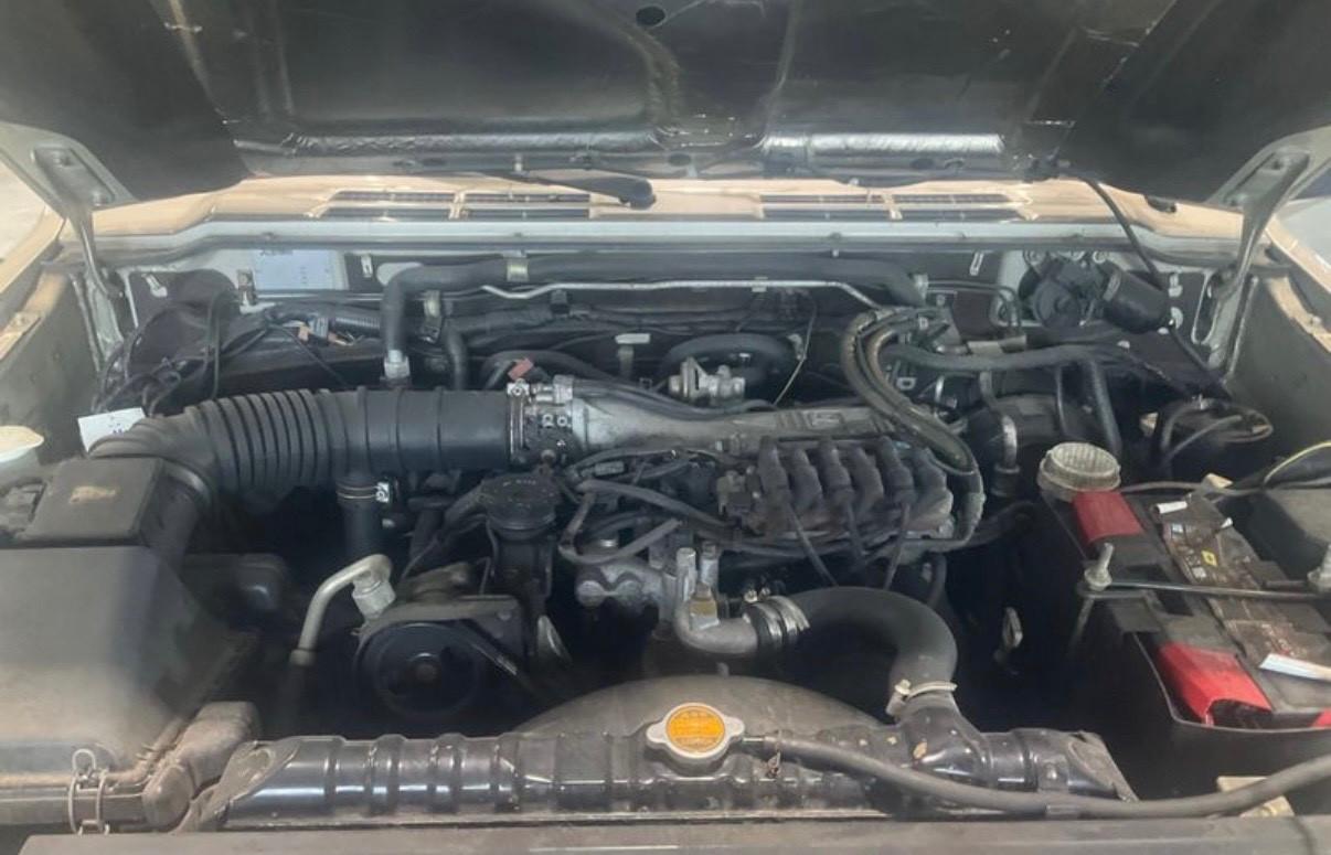 Mitsubishi Pajero 3.0 V6 AMERICAN DREAM Book Service Limited Edition