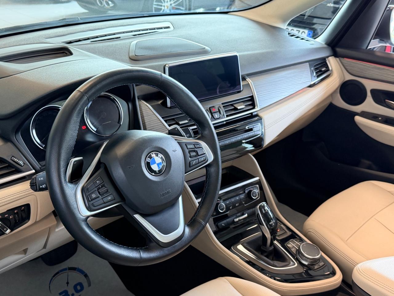 Bmw Serie 2 Gran Tourer 218d Luxury auto