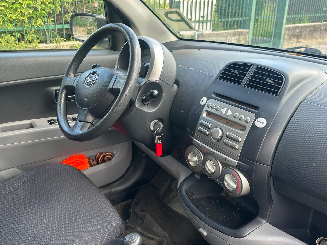 Daihatsu Sirion 1.0 12V Aki